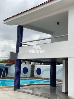 Casa Para Vender com 4 quartos sendo 1 suíte no bairro Santa Mônica em Feira De Santana