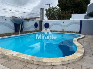 Casa Para Vender com 4 quartos sendo 1 suíte no bairro Santa Mônica em Feira De Santana