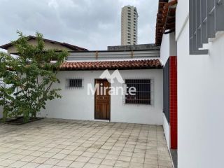 Casa Para Vender com 4 quartos sendo 1 suíte no bairro Santa Mônica em Feira De Santana