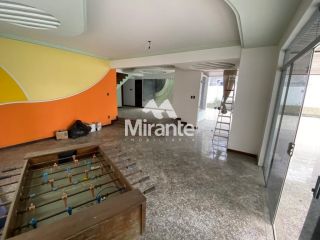 Casa Para Vender com 4 quartos sendo 1 suíte no bairro Santa Mônica em Feira De Santana