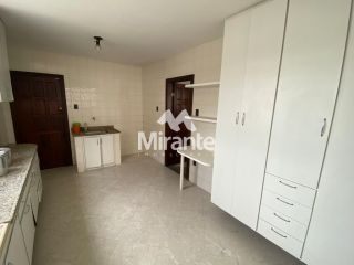 Casa Para Vender com 4 quartos sendo 1 suíte no bairro Santa Mônica em Feira De Santana