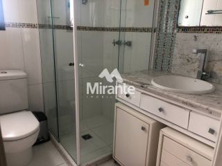 Apartamento Para Vender com 4 quartos sendo 3 suítes no bairro Santa Mônica em Feira De Santana