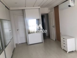 Apartamento Para Vender com 4 quartos sendo 3 suítes no bairro Santa Mônica em Feira De Santana