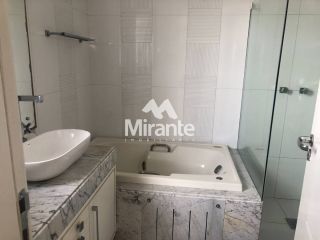 Apartamento Para Vender com 4 quartos sendo 3 suítes no bairro Santa Mônica em Feira De Santana