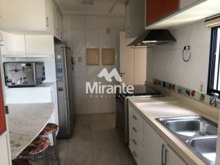 Apartamento Para Vender com 4 quartos sendo 3 suítes no bairro Santa Mônica em Feira De Santana