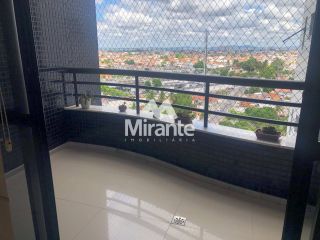 Apartamento Para Vender com 4 quartos sendo 3 suítes no bairro Santa Mônica em Feira De Santana