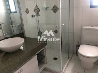 Apartamento Para Vender com 4 quartos sendo 3 suítes no bairro Santa Mônica em Feira De Santana