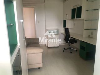 Apartamento Para Vender com 4 quartos sendo 3 suítes no bairro Santa Mônica em Feira De Santana