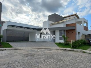 Casa de Condomínio Para Vender com 4 quartos sendo 2 suítes no bairro Papagaio em Feira De Santana