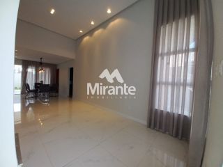 Casa de Condomínio Para Vender com 4 quartos sendo 2 suítes no bairro Papagaio em Feira De Santana