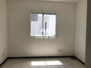 Casa de Condomínio Para Alugar com 3 quartos no bairro Conceição em Feira De Santana