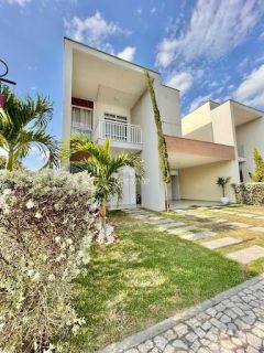 Casa de Condomínio Para Vender com 3 quartos sendo 3 suítes no bairro Sim em Feira De Santana