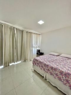 Casa de Condomínio Para Vender com 3 quartos sendo 3 suítes no bairro Sim em Feira De Santana