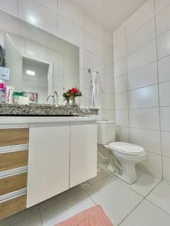 Casa de Condomínio Para Vender com 3 quartos sendo 3 suítes no bairro Sim em Feira De Santana