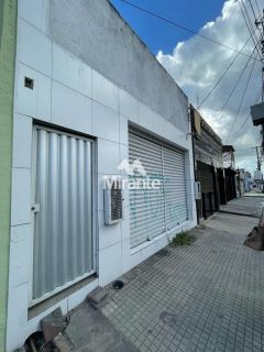 Casa Para Vender no bairro Centro em Feira De Santana