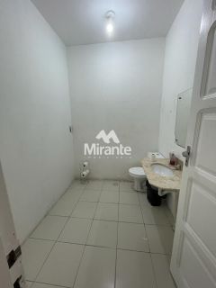 Casa Para Vender no bairro Centro em Feira De Santana