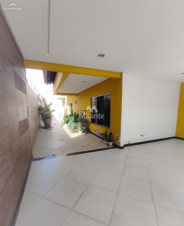 Casa Para Vender com 4 quartos sendo 2 suítes no bairro Cidade Nova em Feira De Santana