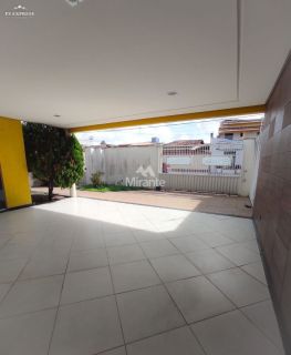 Casa Para Vender com 4 quartos sendo 2 suítes no bairro Cidade Nova em Feira De Santana