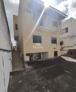 Casa Para Vender com 4 quartos sendo 2 suítes no bairro Cidade Nova em Feira De Santana