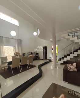 Casa Para Vender com 4 quartos sendo 2 suítes no bairro Cidade Nova em Feira De Santana