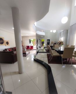 Casa Para Vender com 4 quartos sendo 2 suítes no bairro Cidade Nova em Feira De Santana