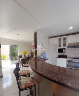 Casa Para Vender com 4 quartos sendo 2 suítes no bairro Cidade Nova em Feira De Santana