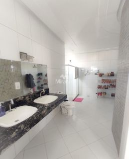 Casa Para Vender com 4 quartos sendo 2 suítes no bairro Cidade Nova em Feira De Santana