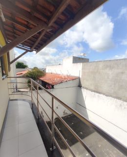 Casa Para Vender com 4 quartos sendo 2 suítes no bairro Cidade Nova em Feira De Santana