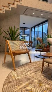 Casa de Condomínio Para Vender com 4 quartos sendo 4 suítes no bairro Papagaio em Feira De Santana