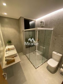 Casa de Condomínio Para Vender com 4 quartos sendo 4 suítes no bairro Papagaio em Feira De Santana