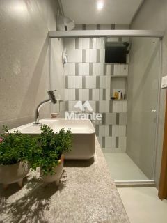 Casa de Condomínio Para Vender com 4 quartos sendo 4 suítes no bairro Papagaio em Feira De Santana