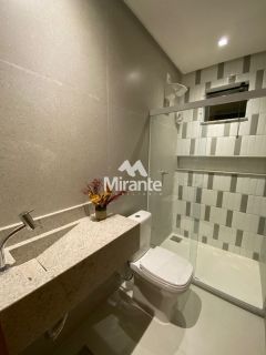 Casa de Condomínio Para Vender com 4 quartos sendo 4 suítes no bairro Papagaio em Feira De Santana