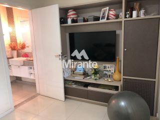 Casa de Condomínio Para Vender com 4 quartos sendo 3 suítes no bairro Sim em Feira De Santana