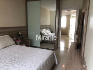 Casa de Condomínio Para Vender com 4 quartos sendo 3 suítes no bairro Sim em Feira De Santana