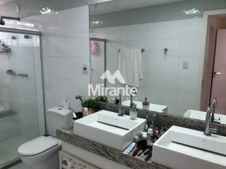 Casa de Condomínio Para Vender com 4 quartos sendo 3 suítes no bairro Sim em Feira De Santana