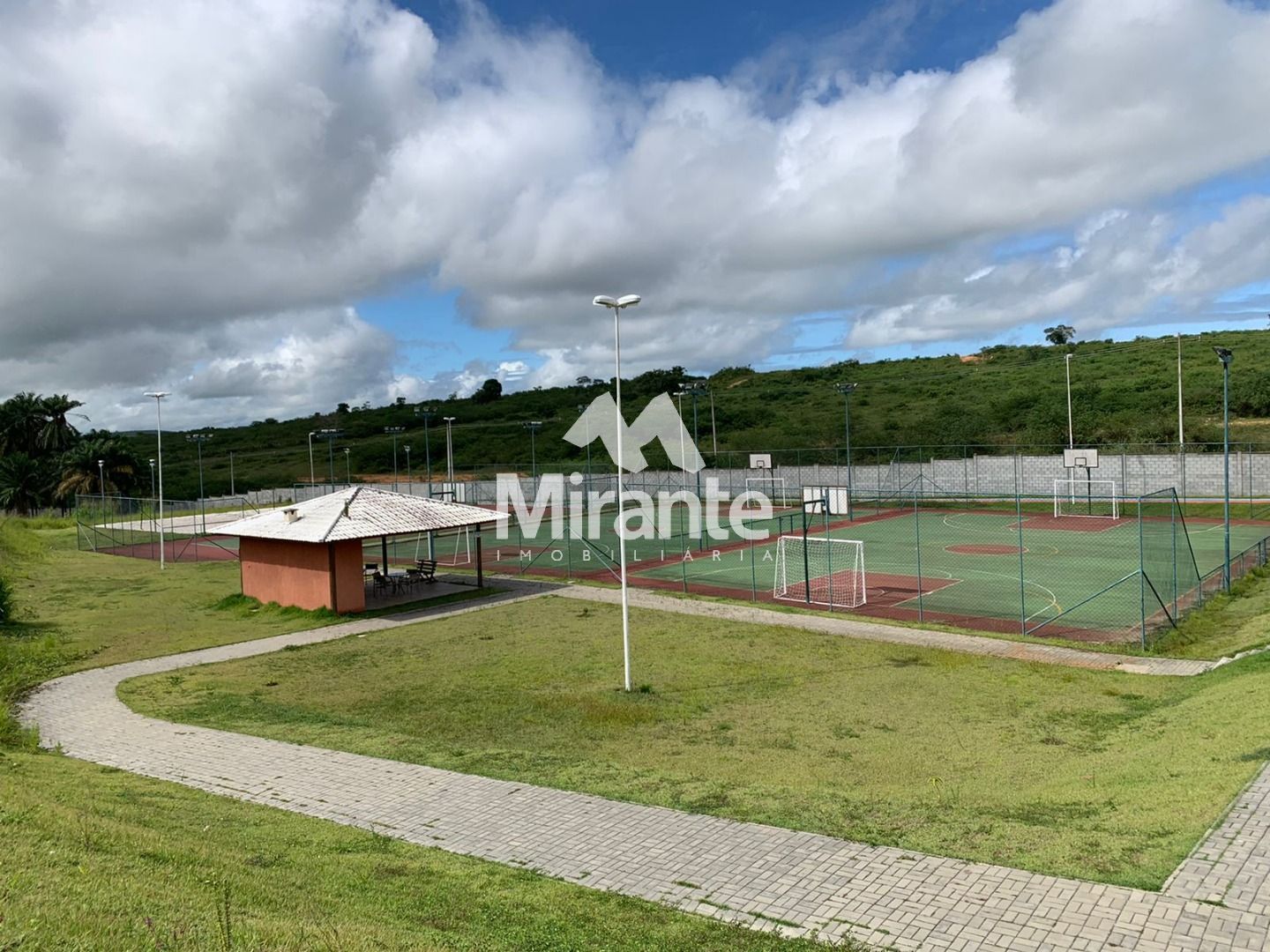 Lote / Terreno de Condomínio Para Vender no bairro Chaparral em Feira De Santana