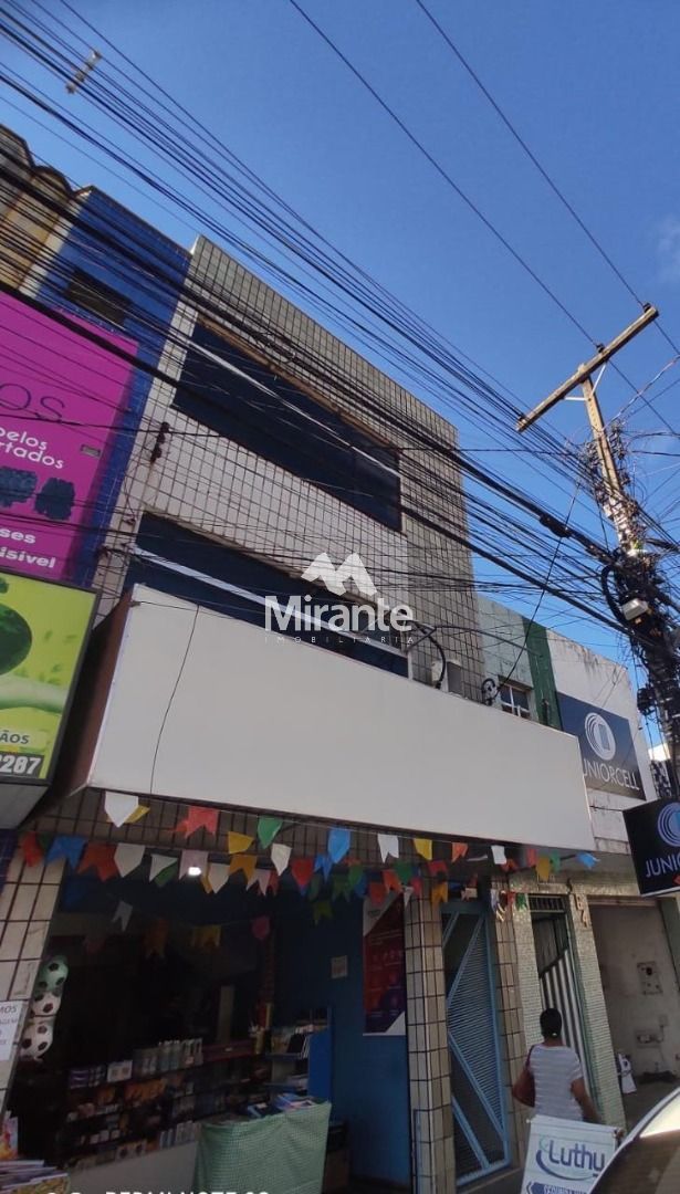 Prédio / Edifício Inteiro Comercial Para Vender no bairro Centro em Feira De Santana