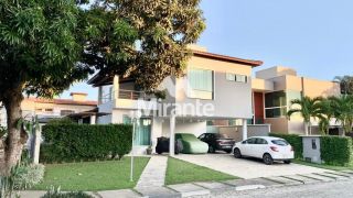 Casa de Condomínio Para Vender com 4 quartos sendo 3 suítes no bairro Sim em Feira De Santana