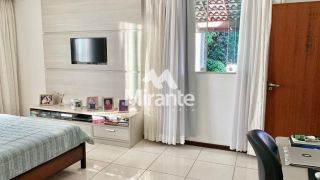 Casa de Condomínio Para Vender com 4 quartos sendo 3 suítes no bairro Sim em Feira De Santana