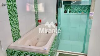 Casa de Condomínio Para Vender com 4 quartos sendo 3 suítes no bairro Sim em Feira De Santana