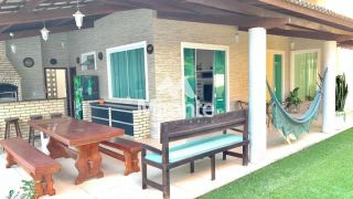 Casa de Condomínio Para Vender com 4 quartos sendo 3 suítes no bairro Sim em Feira De Santana