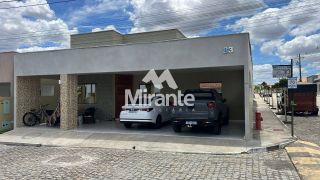 Casa de Condomínio Para Vender com 3 quartos sendo 2 suítes no bairro Papagaio em Feira De Santana