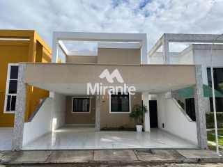 Casa de Condomínio Para Vender com 3 quartos sendo 1 suítes no bairro Santa Mônica em Feira De Santana