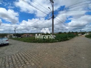 Lote / Terreno de Bairro Para Vender no bairro Santa Mônica em Feira De Santana