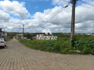 Lote / Terreno de Bairro Para Vender no bairro Santa Mônica em Feira De Santana