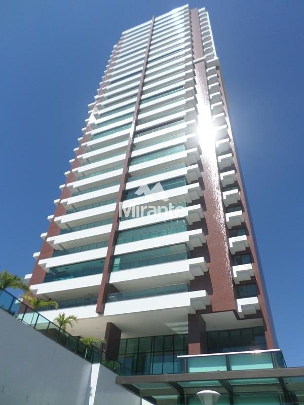 Apartamento Para Vender com 3 quartos 3 sendo suítes no bairro Santa Mônica em Feira De Santana