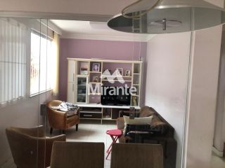 Casa Para Vender com 4 quartos sendo 4 suítes no bairro Capuchinhos em Feira De Santana