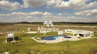 Lote / Terreno de Condomínio Para Vender no bairro Nova Esperança em Feira De Santana