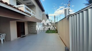 Casa Para Vender com 4 quartos sendo 3 suítes no bairro Santa Mônica em Feira De Santana