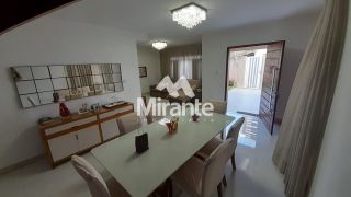 Casa Para Vender com 4 quartos sendo 3 suítes no bairro Santa Mônica em Feira De Santana